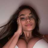 girlyaleyna from onlyfans